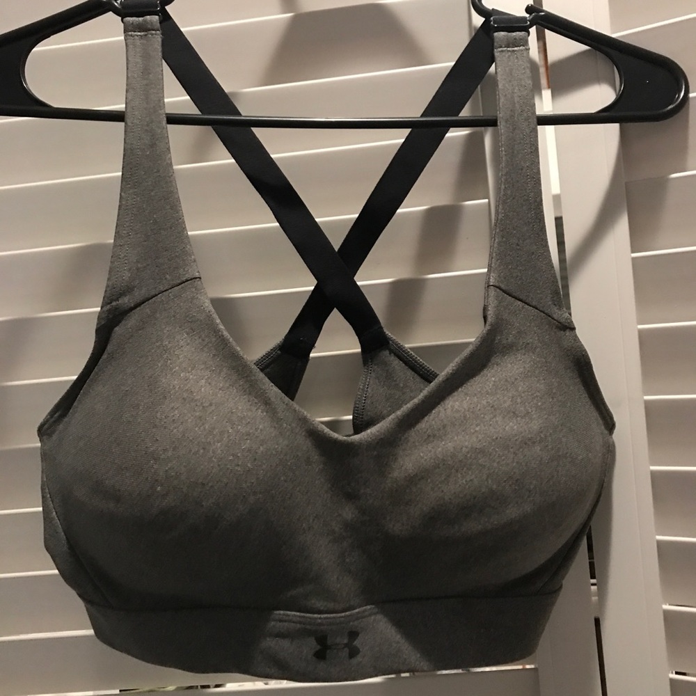 Under Armour Sports Racerback Sports Bra